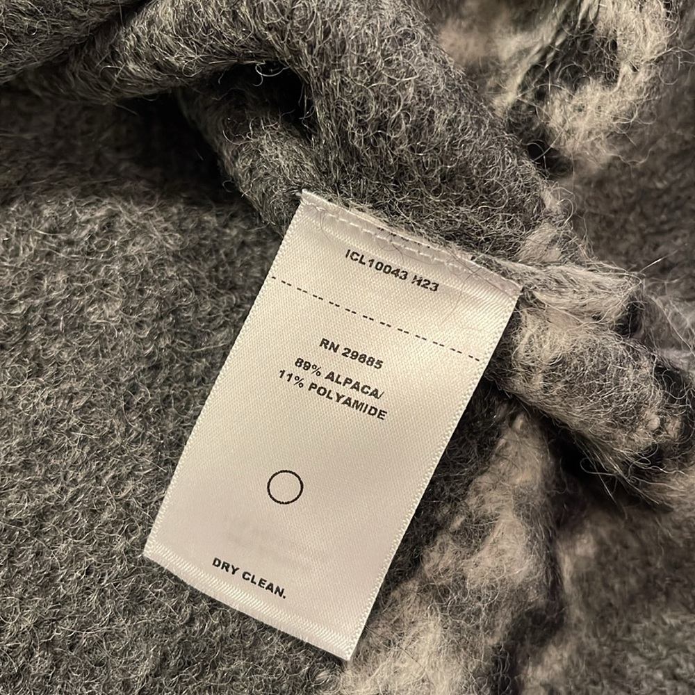 Pendleton Sweater - Picture 8 of 8